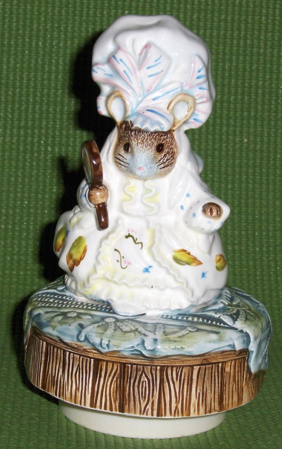 Vintage 1978 Beatrix Potter Lady Mouse Music Box by Schmid - Etsy