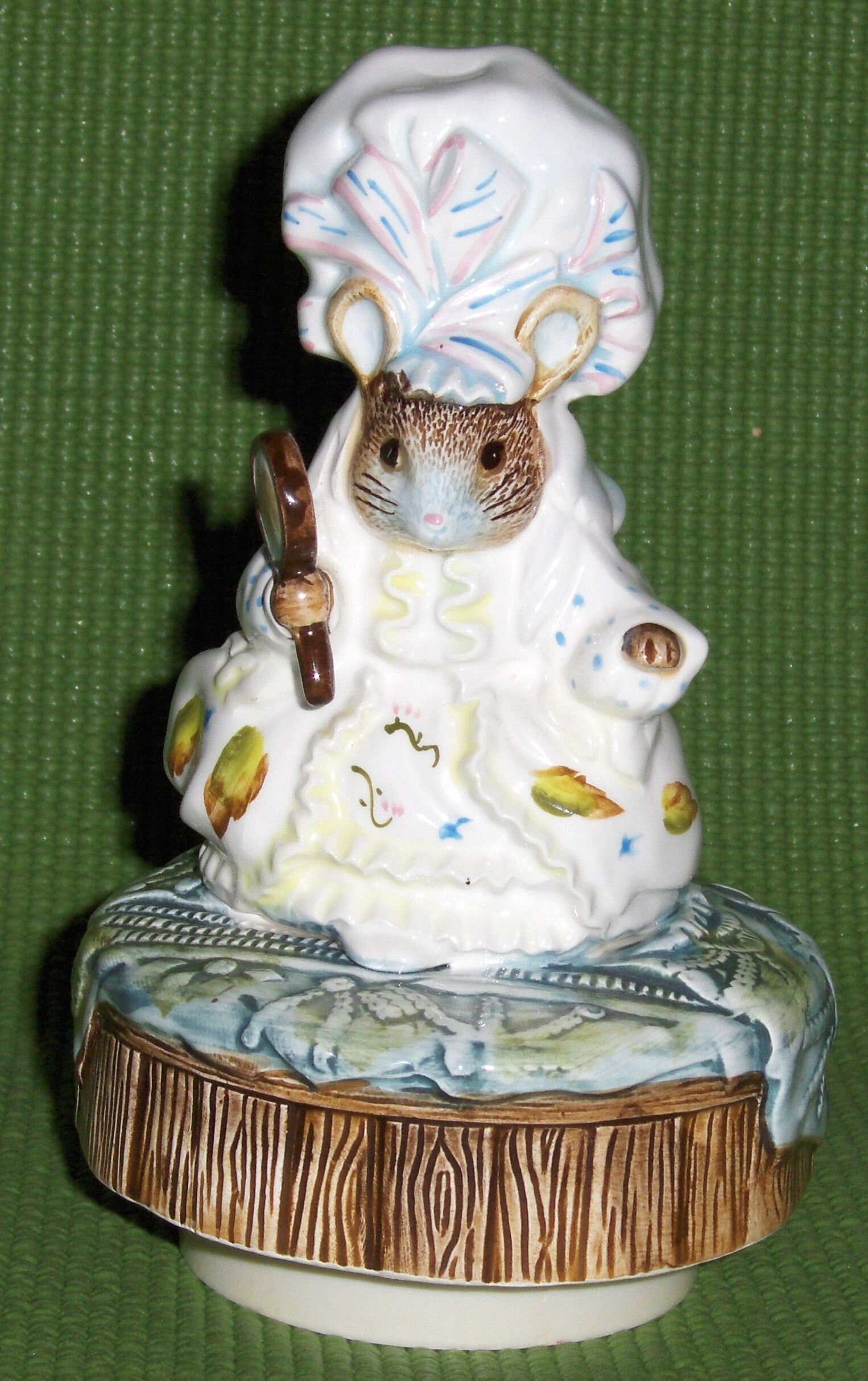Vintage 1978 Beatrix Potter Lady Mouse Music Box by Schmid - Etsy
