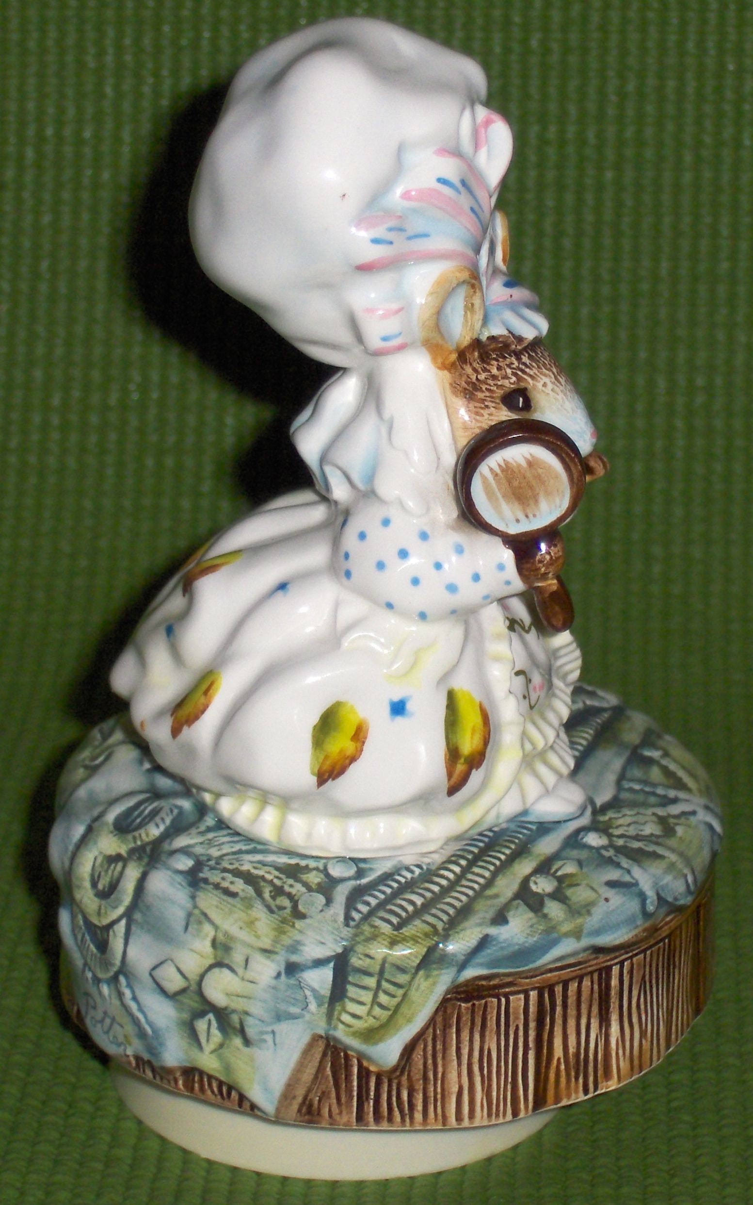 Vintage 1978 Beatrix Potter Lady Mouse Music Box by Schmid - Etsy