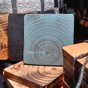 Conjunto de porta-copos feito à mão em madeira recuperada, porta-copos Shou Sugi Ban, conjunto de porta-copos rústico