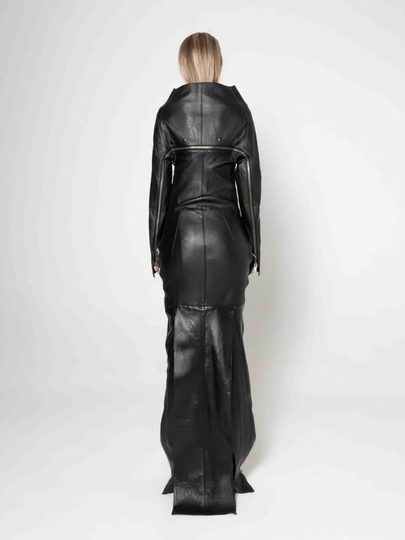 knee length dresses for ladies La Divine main image 0