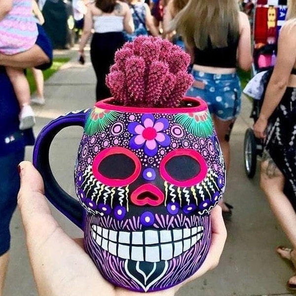 Hand-painted Sugar Skull-Shaped Planter/Flower Pot [Choose Color] Day of The Dead Art Cinco de Mayo Dia de Muertos Calavera [MADE TO ORDER]