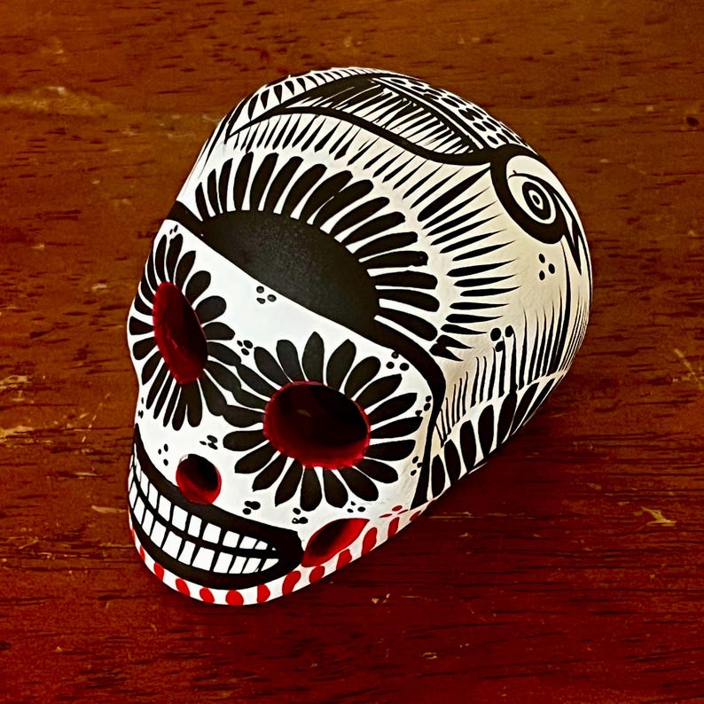 Teschio di zucchero messicano dipinto a mano Dia de Muertos/Giorno dei Morti Calavera - Teschio dipinto in ceramica e acrilico White - small