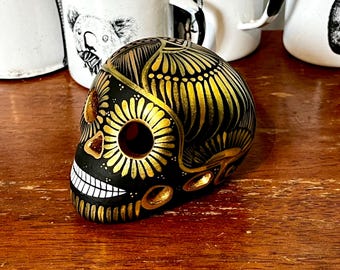 手描き粘土シュガースカル：メキシコの死者の日の装飾 - Etsy 日本