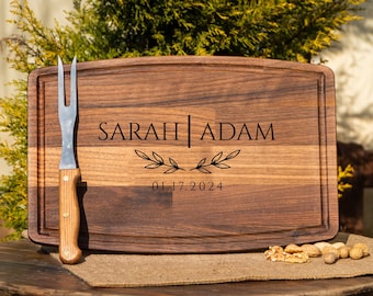 Personalized Cutting Board Wedding Gift, Couple Cutting Board, Custom Wedding Gift, Wedding Cutting Board, Engagement Gift For Couple