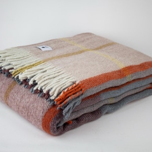 Manta de lana a cuadros verdes y morados: Manta de punto grueso de estilo vintage (63'' x 86,5'')