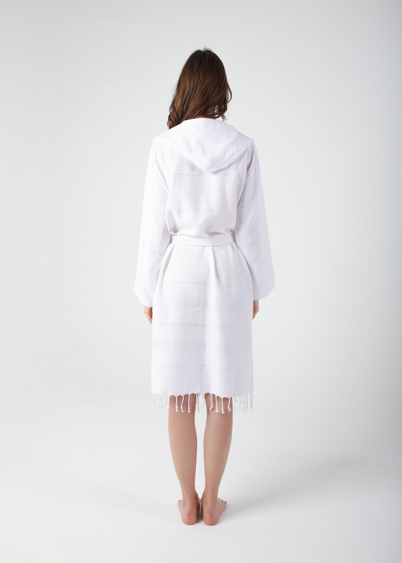 Gepersonaliseerde witte lichtgewicht gewaden voor vrouwen, KimonoRobe, aangepaste gewaad, kamerjas, katoenen zomergewaad met capuchon, bruidsgewaad afbeelding 3