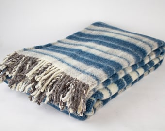 Oil Blue Tartan Plaid Wool Blanket: Vintage Style Throw