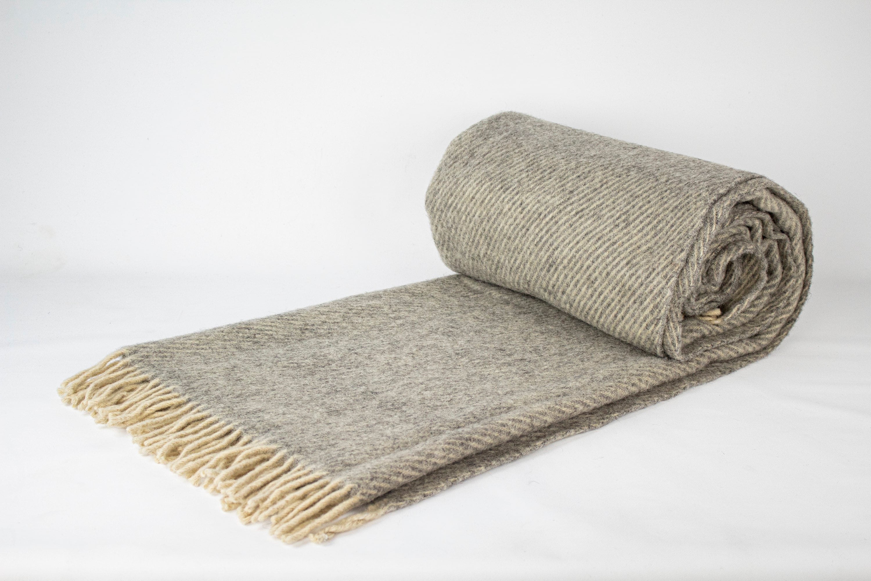 ARVO wool blanket 130x180+fringes グレー（Wool blankets