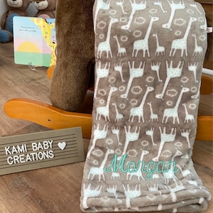 Personalized baby boy blanket | Embroidered blanket with name | giraffe baby blanket | baby shower gift | baby gift