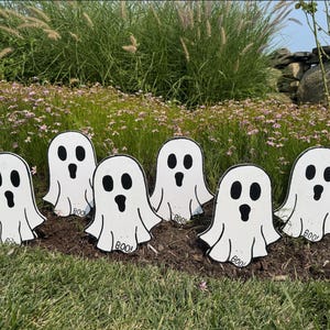Small Pack of 6 Ghost Cutouts | Outdoor Halloween Yard Decor |Outdoor Ghost Stakes| Spooky Porch Decoration | Trick or Treat Decor |10&quot;H 8&quot;W