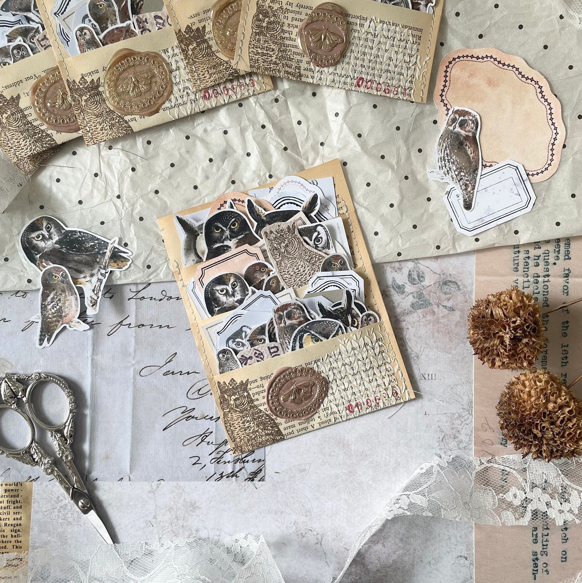 Ephemera pocket - Vintage owl and Labels | +45 pieces | journaling | junk journal | planner | scrapb