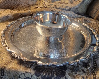 Wm Rogers Vintage Silver-Plated Chip & Dip Tray - Elegant Serving Platter for Crudité