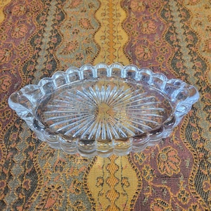 Heisey Oval Candy Relish Dish