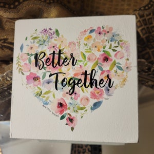 Better Together Floral Heart Box Sign - Decoración rústica de pared y estante, aniversario, ducha de boda