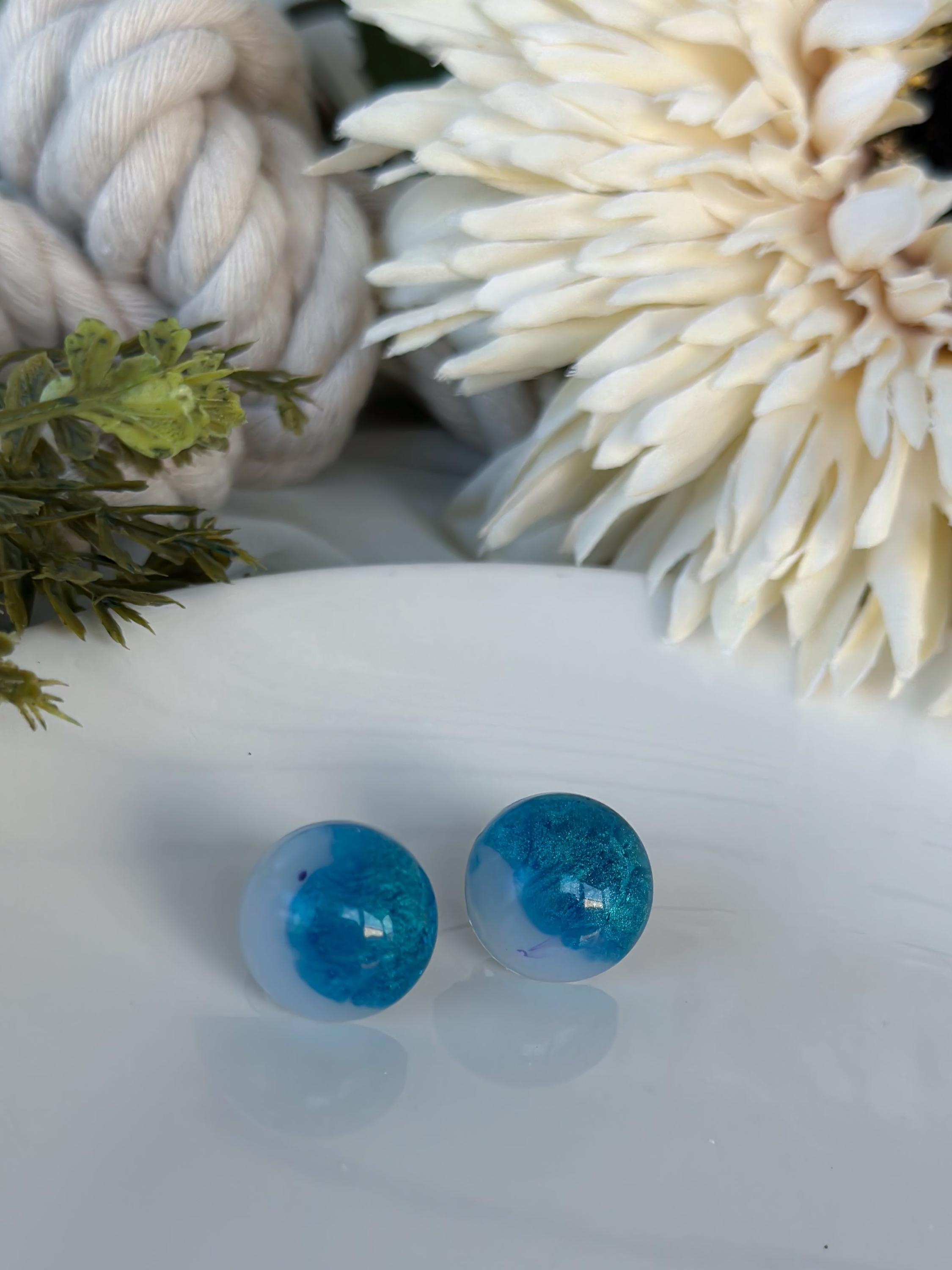 Half-Sphere Blue & White Earrings - Thumbnail 3