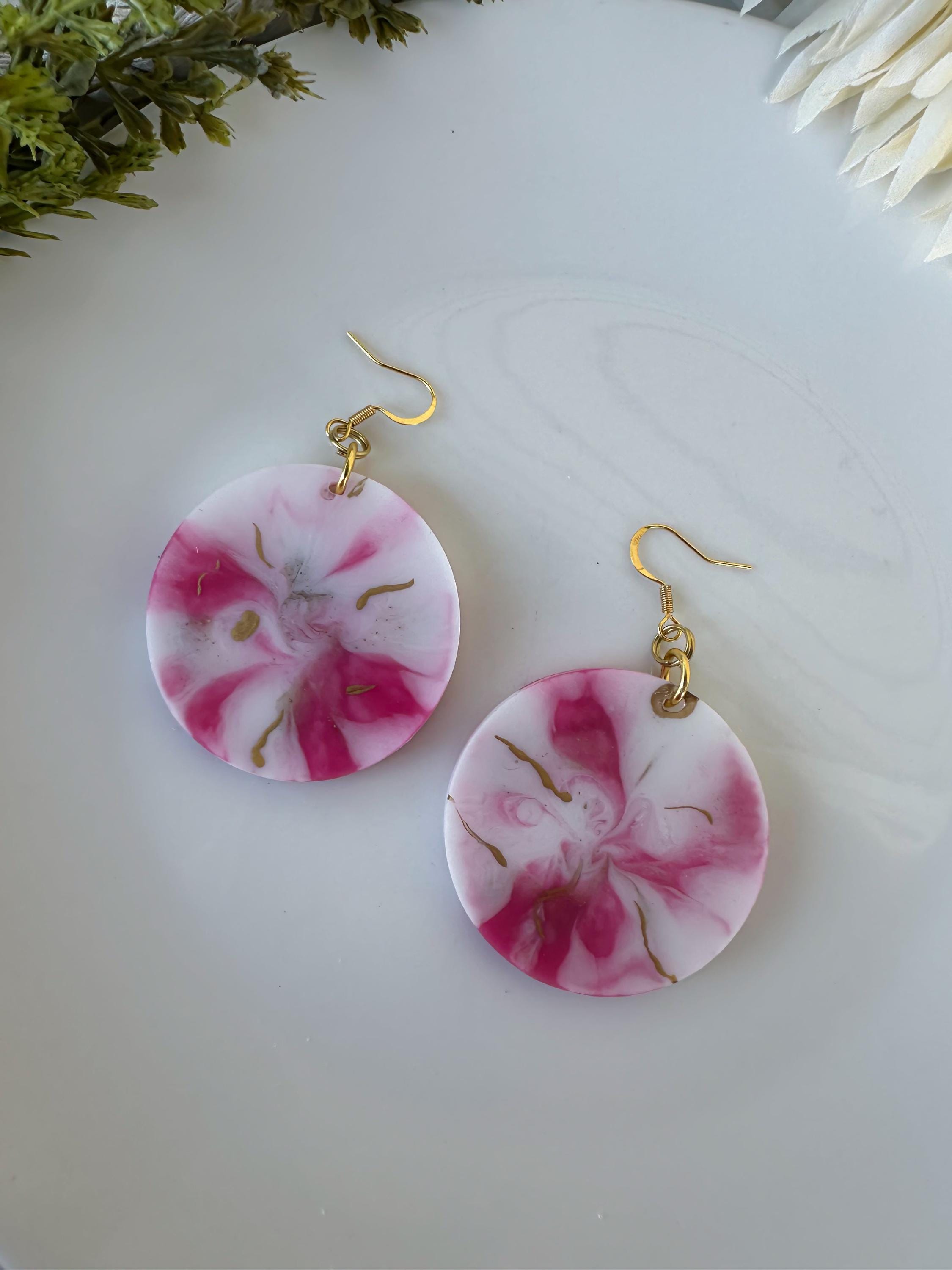 Marbled Circle Earrings – Pink, White & Gold - Thumbnail 3