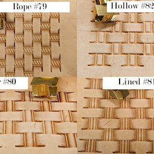 Può includere: Quattro diversi strumenti per la stampa del cuoio con le loro corrispondenti impressioni sul cuoio. Gli strumenti sono etichettati "Rope #79", "Hollow #82", "Bar #80" e "Lined #81".