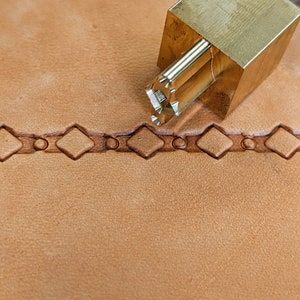 Western Diamond Border B7