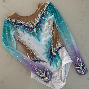 Trikot für rhythmische Gymnastik ( für ein Kind S 7 Jahre)