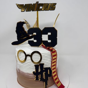 Wizard Cake Topper, Wizard centerpieces | Wizard cake topper | Wizard theme birthday | Wizard party decorations