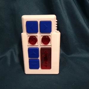 Ikest Industries Droid Remote Holster for Mubo&#39;s Galaxy&#39;s Edge Droids - 3D PRINT FILES ONLY