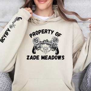 Officieel gelicentieerd eigendom van Zade Meadows Haunting Adeline-hoodie