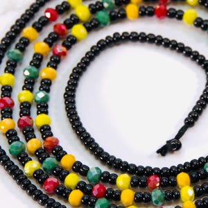Rasta Queen Waist Beads – Handmade African Waist Jewelry, Adjustable Beaded Body Adornment, Black Red Yellow Green Waist Beads for Women
