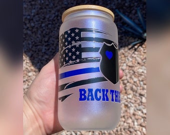 Back the Blue / Law Enforcement / blue line USA flag 16oz Blue Iridescent Libbey Glass w/ bamboo lid, glass angled straw