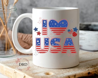 Me encanta el diseño de sublimación de envoltura de taza del 4 de julio de EE. UU., envoltura de taza de EE. UU., envoltura de taza de bandera de EE. UU., envoltura de taza patriótica, diseño de taza de 11 oz png, taza de bandera png