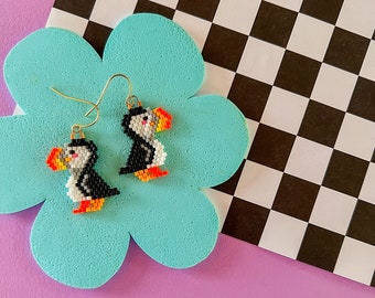 Petunia der Papageientaucher Ohrringe | Papageitaucher Ohrringe | Glückliches Geschenk | Süße Ohrringe | Vogel Ohrringe |Hand Perlen Ohrringe | Papageitaucher Geschenk |Vogel Schmuck