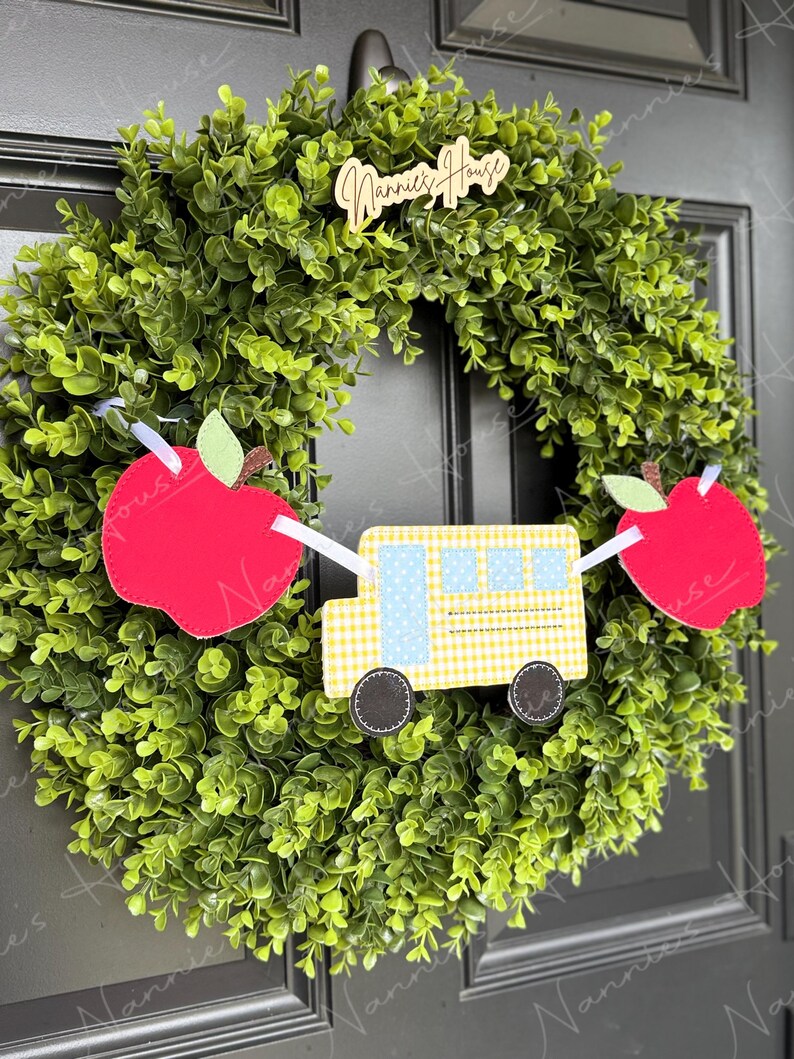 School Bus Back to School Themed Wreath Banner | Teacher Door Hanger ...