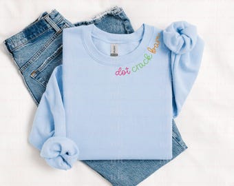 Geborduurd sweatshirt met stippen Bam Mahjong-script op kraag | Dot Crak Bam | Joker | Tegels | MAHJ | Lente | Game-avond