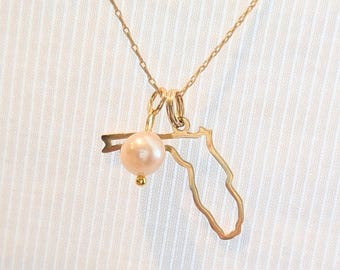 Florida State Charm Necklace: Coastal Jewelry