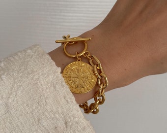 Coin Charm Bracelet, Chunky Chain Bracelet With Charm, Toggle Bracelet, Big Coin Bracelet, Retro Old Style Bracelet, Gold Tone Bracelet