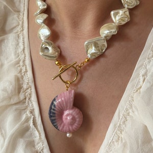 Pink Ceramic Shell Pentand Necklace, Summer Beach Wedding Jewelry, Shell Necklace Irregular Shell Necklace, Festival Jewelry
