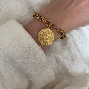 Coin Charm Bracelet, Chunky Chain Bracelet With Charm, Toggle Bracelet, Big Coin Bracelet, Retro Old Style Bracelet, Gold Tone Bracelet