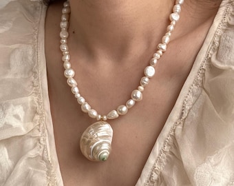 Seashell Necklace, Pearl Necklace With Shell Pendant, Summer Jewelry, Mismatched Freshwater Pearl Necklace, Gift For Wife, Mermaid Core
