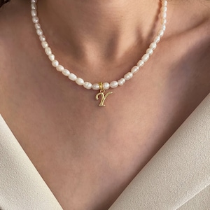 Pearl Name Necklace, Custom Pearl Necklace, Gold Charm Necklace, Pearl Necklace With Initial Charm, Personalised Name Pendant Necklace