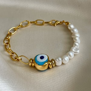 Evil Eye Bracelet, Chunky Chain and Pearl Bracelet, Protection Jewelry, Gold Statment Bracelet, Freshwater Bracelet, Everyday Jewelry