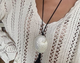 Ketting met schelp en kwastje, lang verstelbaar koord, natuurlijke schelphanger, ketting voor dames, zomersieraden