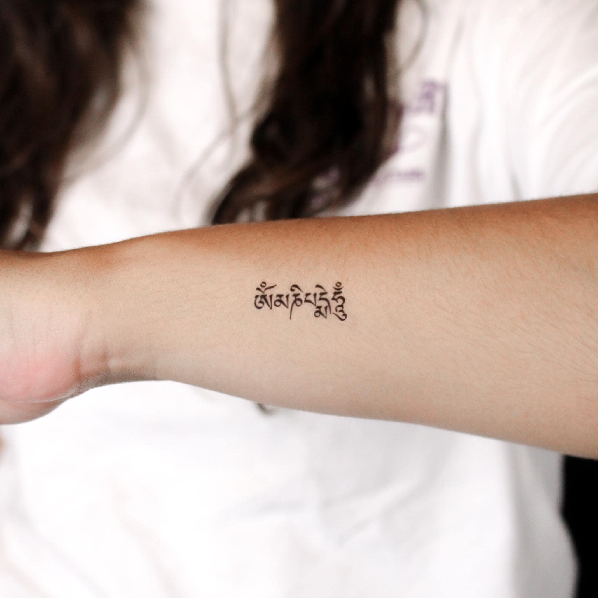 Om Mani Padme Hum Semi-permanent Tattoo (set of 2) - Etsy, image size:2050x2050