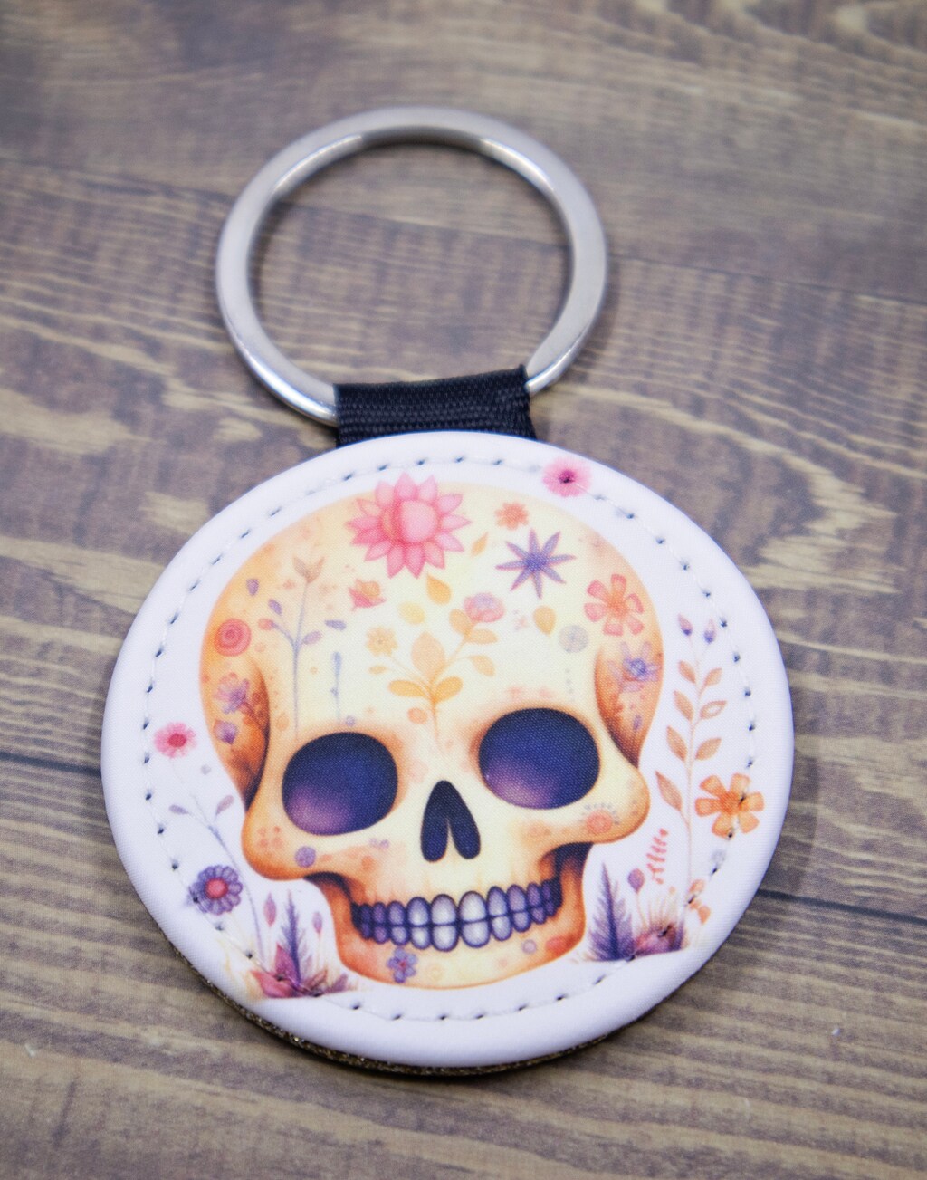 Portachiavi Teschio Con Rosa E Cuore: Kawaii In Metallo Argentato Per Chiavi Auto E Borsa - Regalo Originale