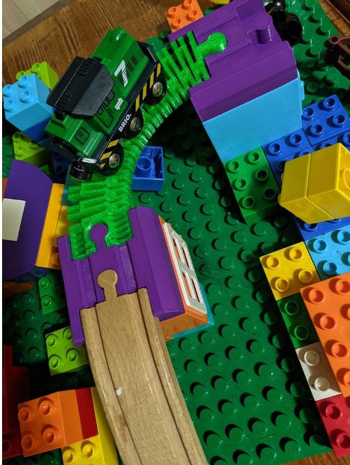 Fichier STL gratuit Plateau tournant Lego Duplo avec roulements à