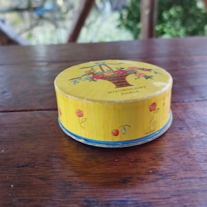 Houbigant Paris Pocas Flores caja de polvo de cartón/perfumería/estética/embalaje chic elegante/Caja antigua vintage/regalo/coleccionista