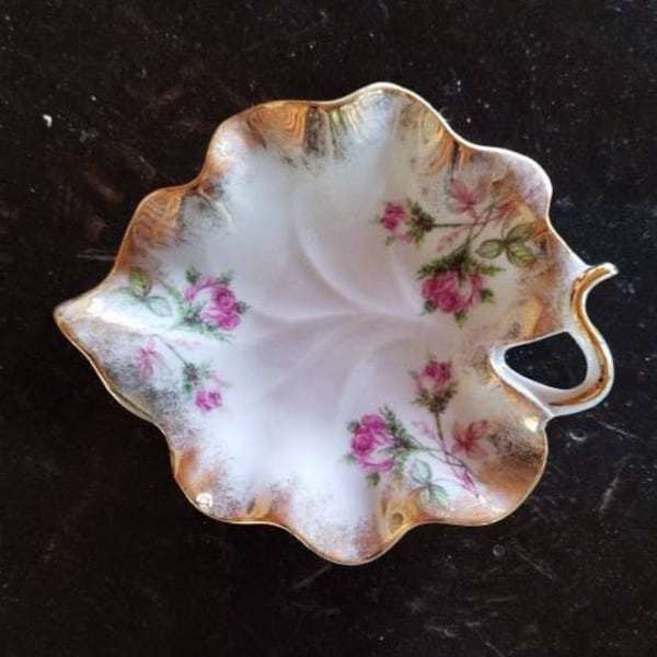 Ancienne horloge murale Fragonard, porcelaine de Limoges