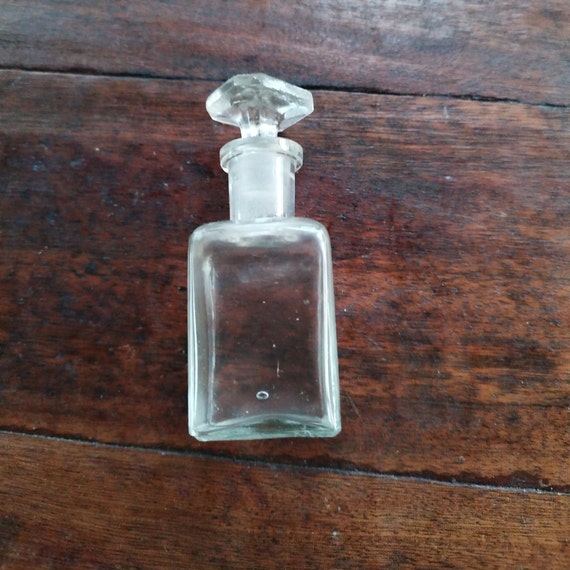 Vintage vial/old glass perfume bottle with cap/ra… - image 3