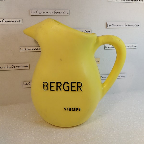 Vintage pichet en plastique jaune publicitaire de marque Berger sirops/jaune& bleu/contenance 1 litre/décoration bistrot chic/tendance rétro