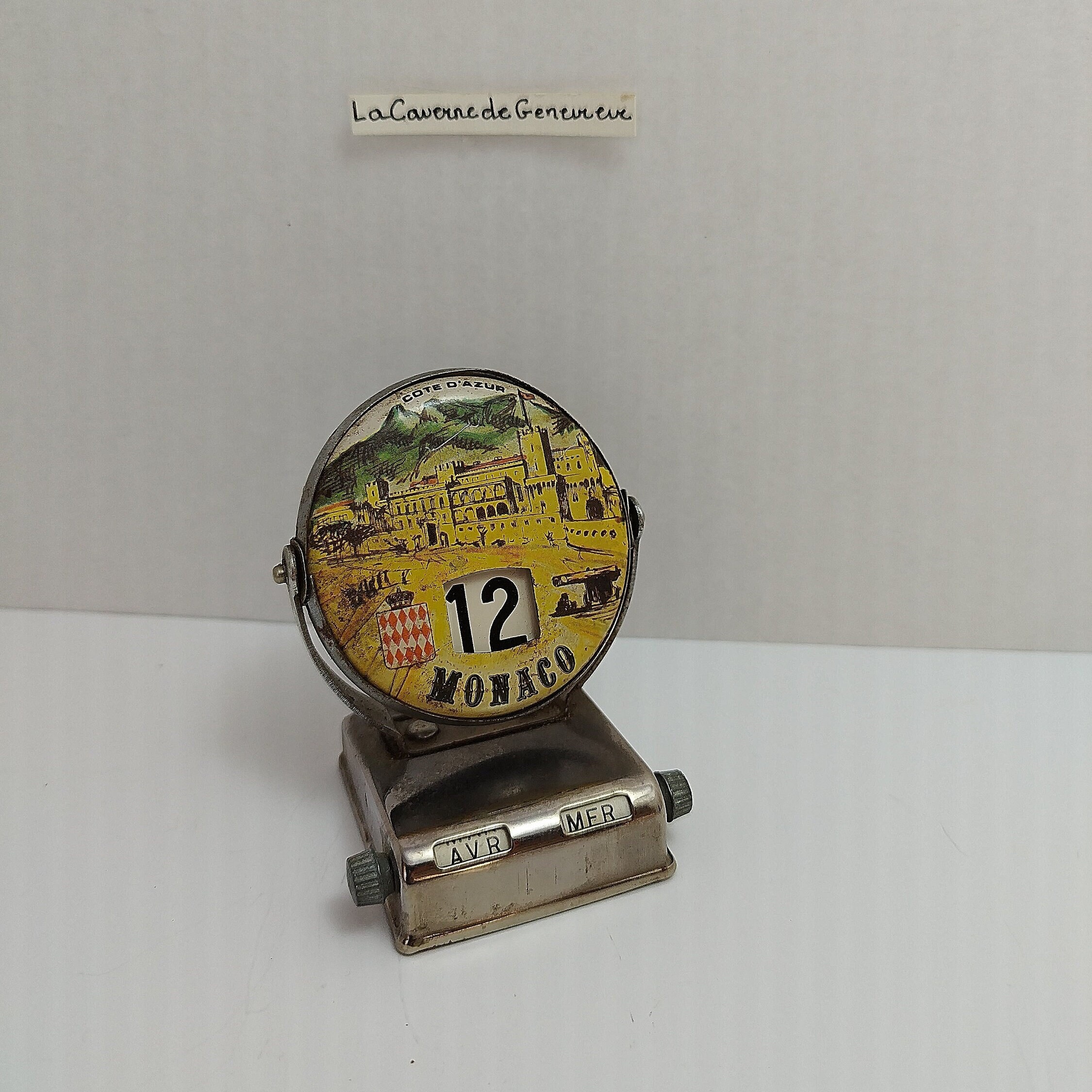 1950s Mouse Trap Perpetual Flip Date Calendar, Made in Japan