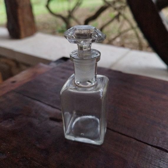Vintage vial/old glass perfume bottle with cap/ra… - image 10